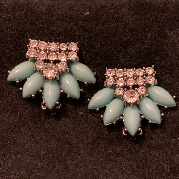 Jewelry - Vintage Rhinestone Clip-on Earrings